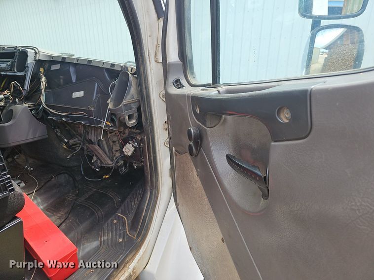 image for item EJ5619 2012 Freightliner  M2 refuse truck