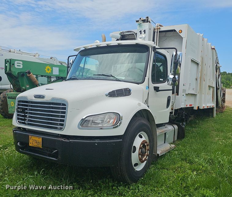 image for item EJ5620 2011 Frieghtliner  M2 refuse truck