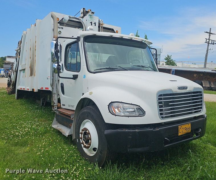image for item EJ5620 2011 Frieghtliner  M2 refuse truck