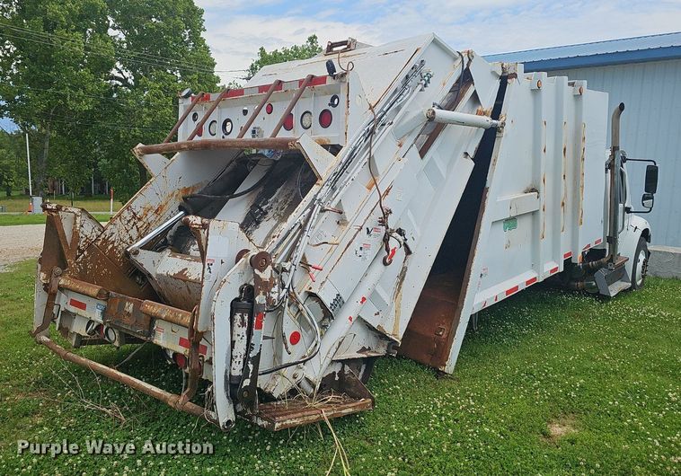 image for item EJ5620 2011 Frieghtliner  M2 refuse truck