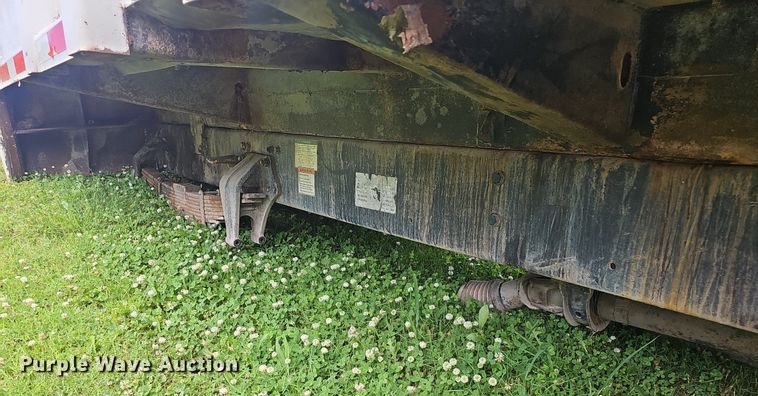 image for item EJ5620 2011 Frieghtliner  M2 refuse truck