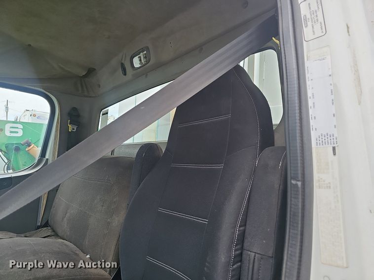 image for item EJ5620 2011 Frieghtliner  M2 refuse truck