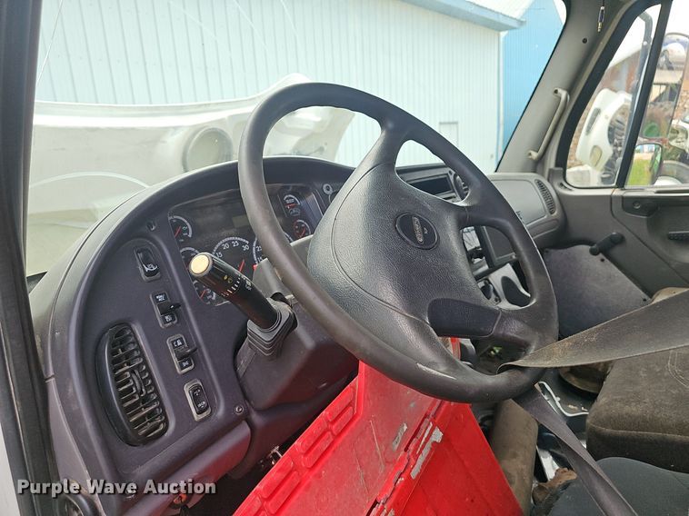 image for item EJ5620 2011 Frieghtliner  M2 refuse truck