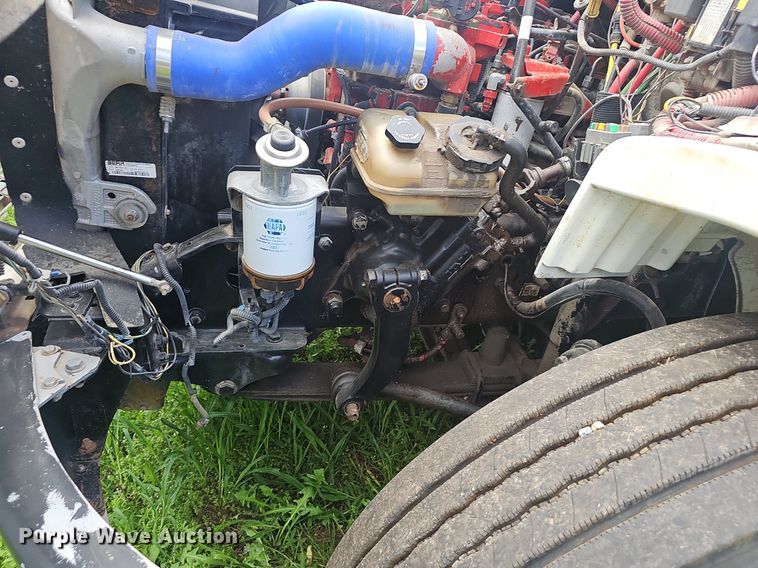 image for item EJ5620 2011 Frieghtliner  M2 refuse truck