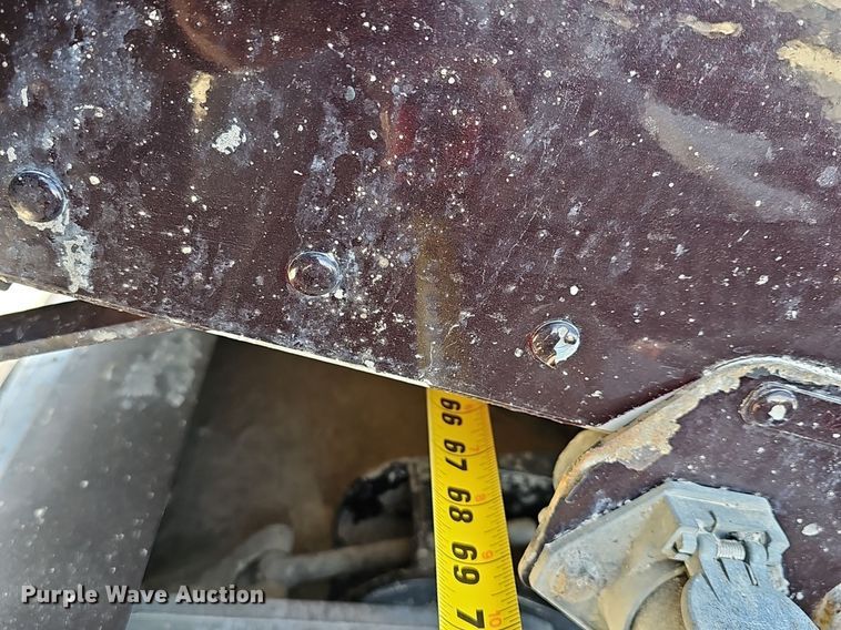 image for item EJ6028 2014 Peterbilt  386 semi truck