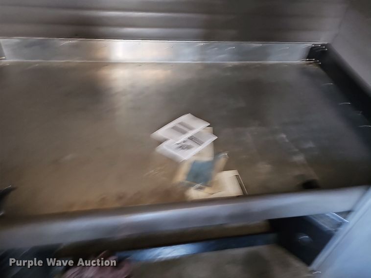 image for item EJ6028 2014 Peterbilt  386 semi truck