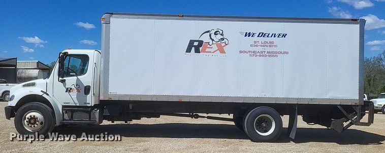 image for item EJ7907 2007 Freightliner Business Class M2 box truck