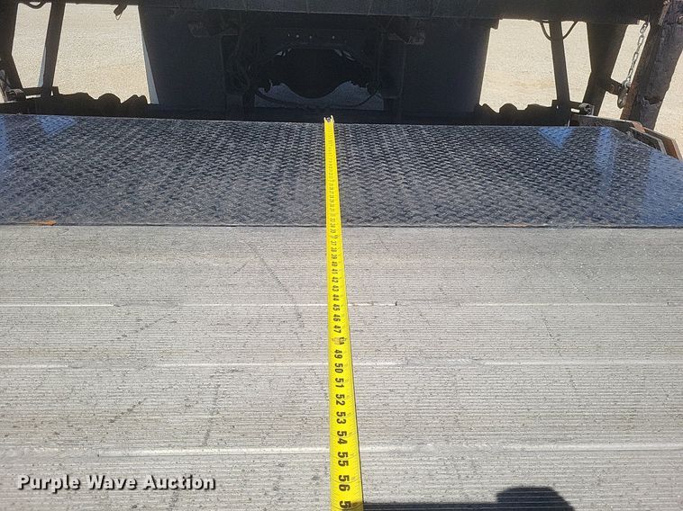 image for item EJ7907 2007 Freightliner Business Class M2 box truck