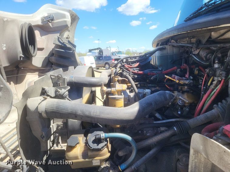 image for item EJ7907 2007 Freightliner Business Class M2 box truck