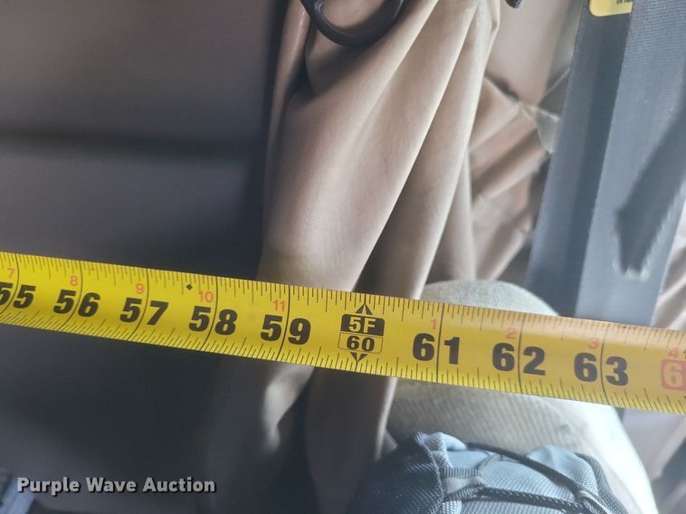 image for item EJ7995 2005 Kenworth  T600 Aerocab semi truck