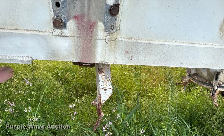 image for item EK1351 1978 Fruehauf pneumatic dry bulk trailer