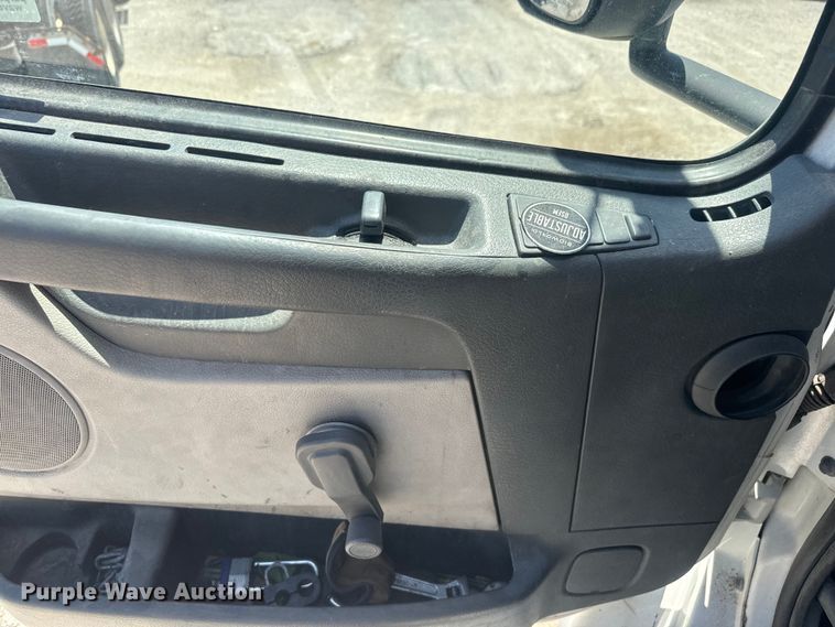 image for item EK1353 2006 Volvo VNL semi truck