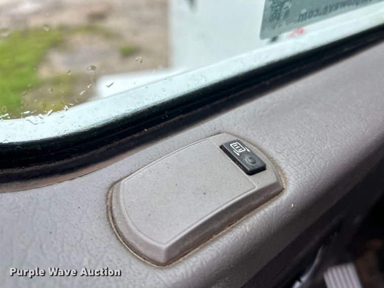 image for item EK4597 2007 Kenworth  T800  semi truck