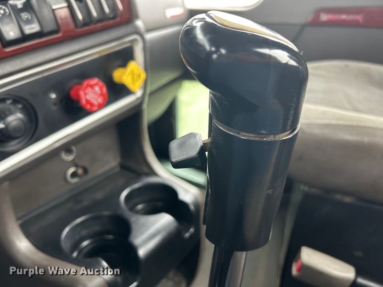 image for item EK4597 2007 Kenworth  T800  semi truck