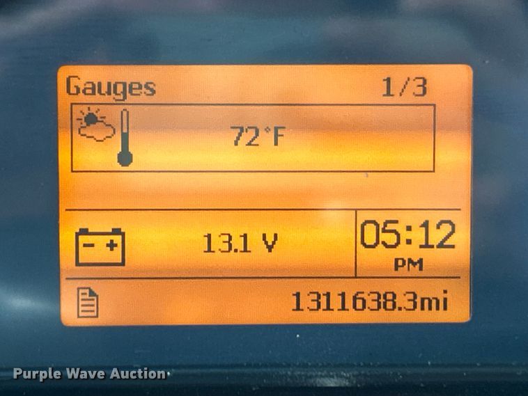 image for item EK4663 2008 Volvo VNM semi truck