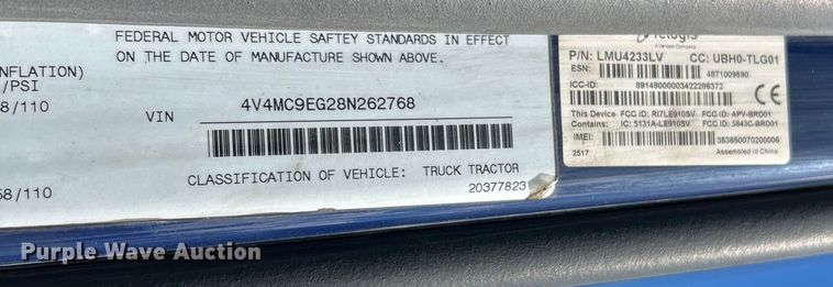 image for item EK4663 2008 Volvo VNM semi truck