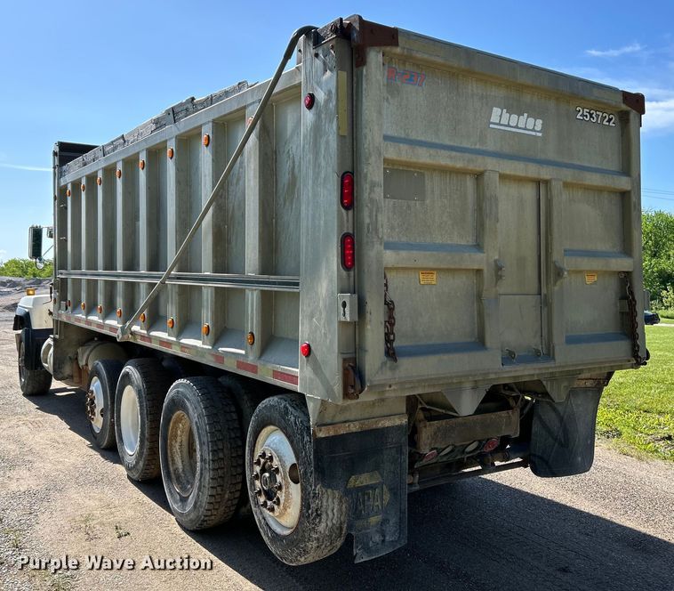 image for item EK4678 1998 Mack RD690S dump truck