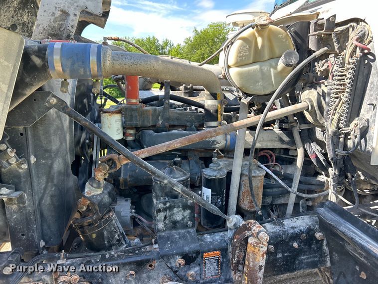 image for item EK4678 1998 Mack RD690S dump truck