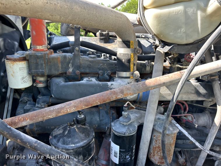 image for item EK4678 1998 Mack RD690S dump truck