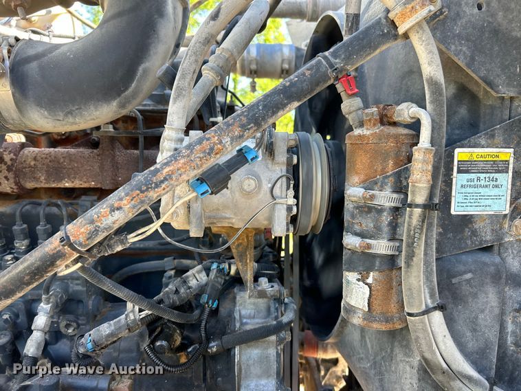 image for item EK4678 1998 Mack RD690S dump truck