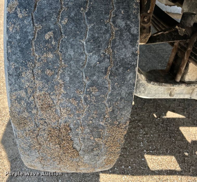 image for item EK4678 1998 Mack RD690S dump truck
