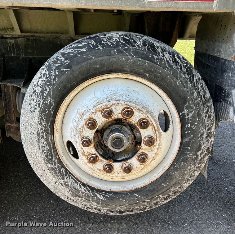 image for item EK4678 1998 Mack RD690S dump truck