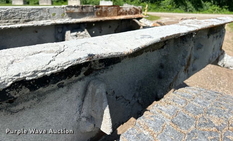 image for item EK4679 1999 Volvo Autocar truck cab and chassis