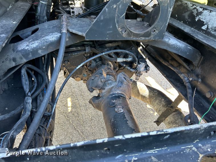 image for item EK4679 1999 Volvo Autocar truck cab and chassis