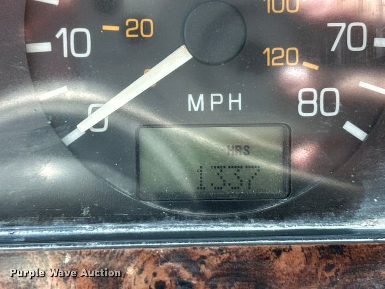 image for item EK4679 1999 Volvo Autocar truck cab and chassis