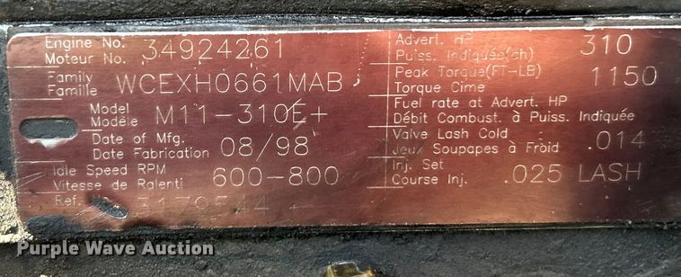 image for item EK4679 1999 Volvo Autocar truck cab and chassis