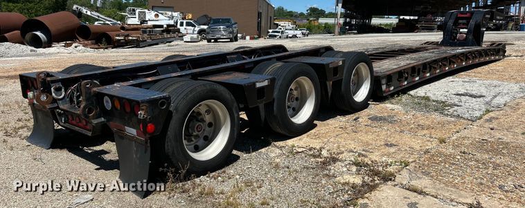 image for item EK4705 2007 Kalyn Siebert KSHRG-3-55T lowboy equipment trailer