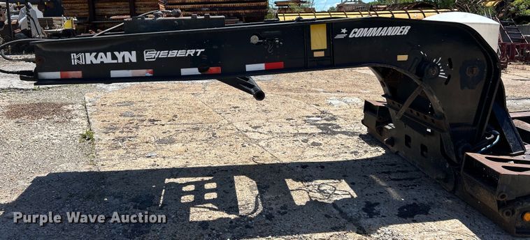 image for item EK4705 2007 Kalyn Siebert KSHRG-3-55T lowboy equipment trailer