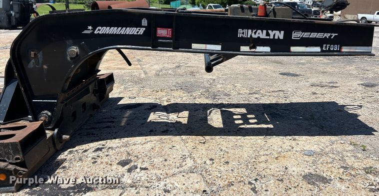 image for item EK4705 2007 Kalyn Siebert KSHRG-3-55T lowboy equipment trailer