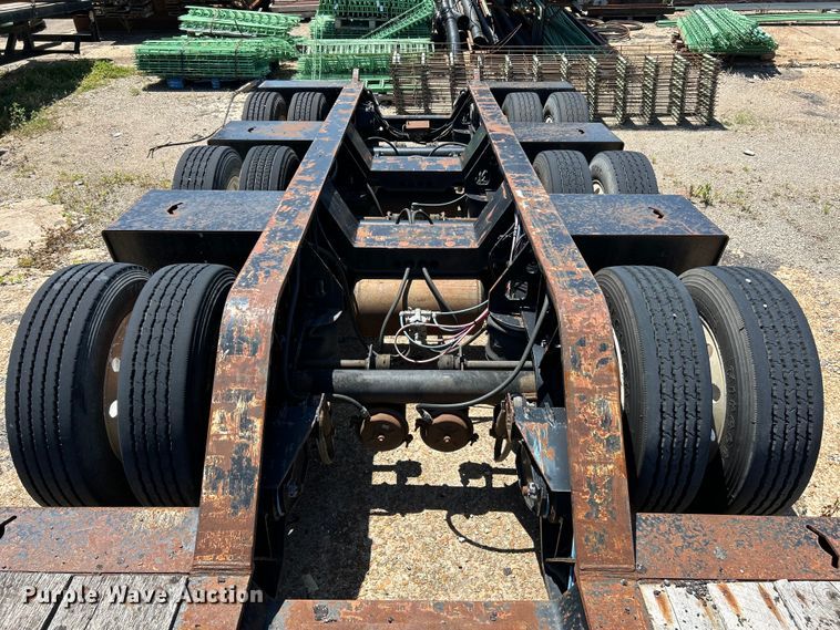 image for item EK4705 2007 Kalyn Siebert KSHRG-3-55T lowboy equipment trailer