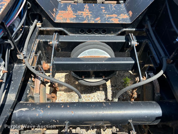 image for item EK4705 2007 Kalyn Siebert KSHRG-3-55T lowboy equipment trailer