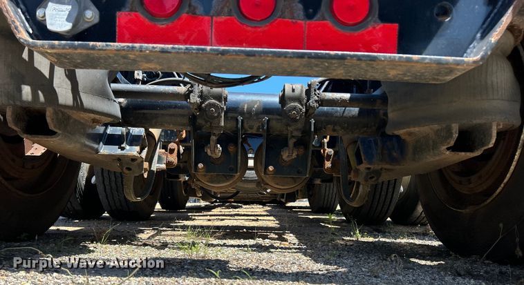 image for item EK4705 2007 Kalyn Siebert KSHRG-3-55T lowboy equipment trailer