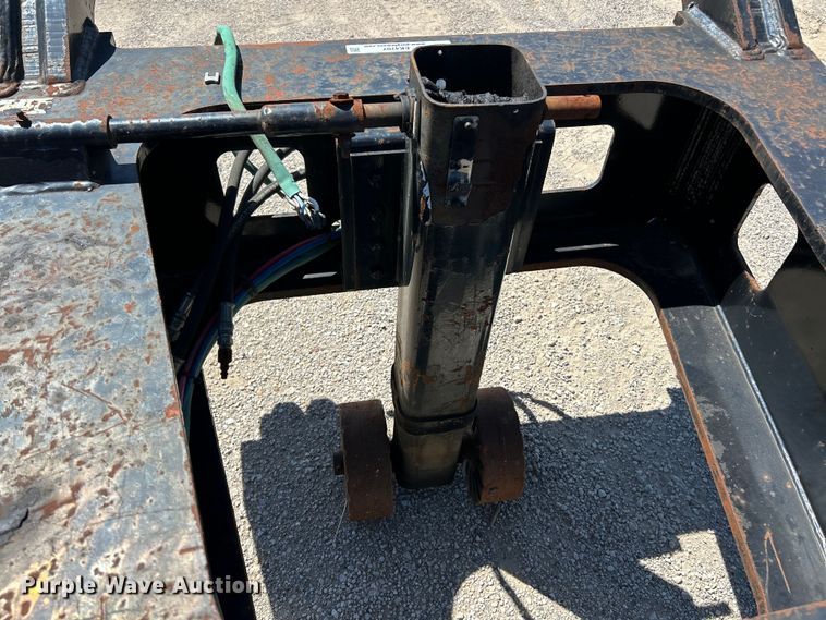 image for item EK4705 2007 Kalyn Siebert KSHRG-3-55T lowboy equipment trailer