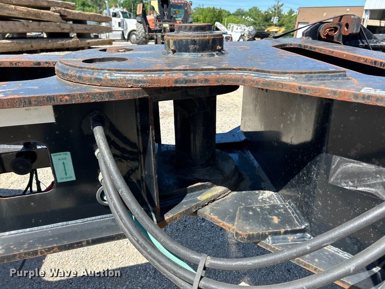 image for item EK4705 2007 Kalyn Siebert KSHRG-3-55T lowboy equipment trailer