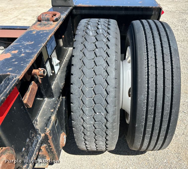 image for item EK4705 2007 Kalyn Siebert KSHRG-3-55T lowboy equipment trailer