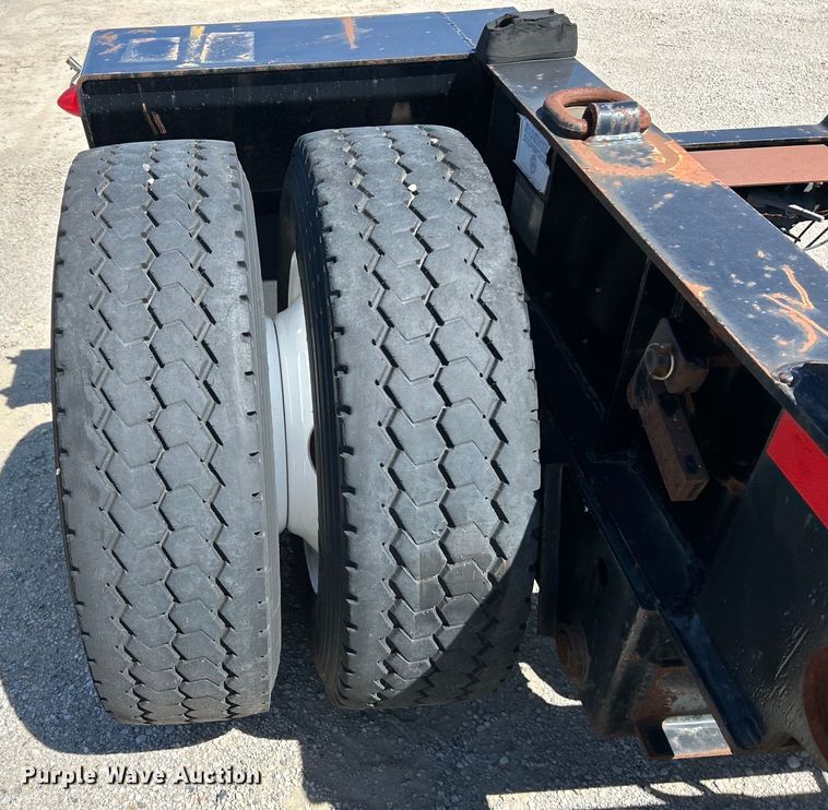 image for item EK4705 2007 Kalyn Siebert KSHRG-3-55T lowboy equipment trailer