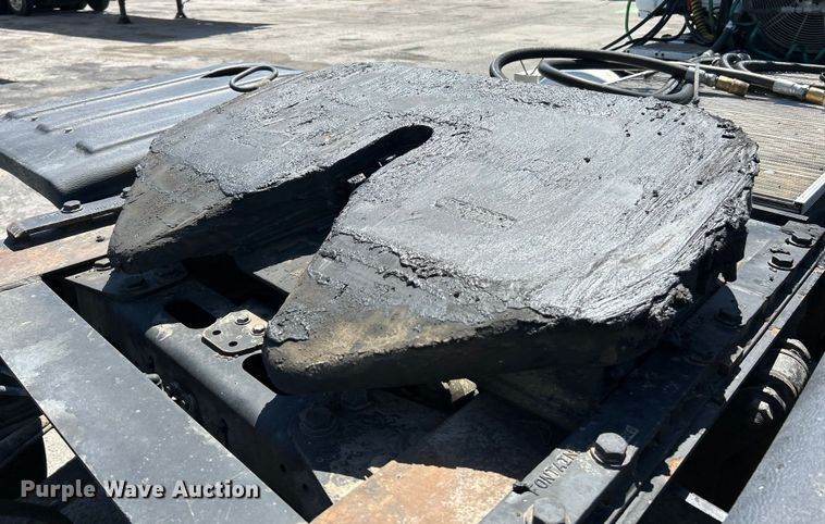 image for item EK4714 2012 Frieghtliner  Cascadia semi truck