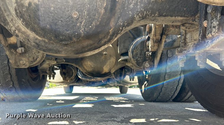 image for item EK4714 2012 Frieghtliner  Cascadia semi truck