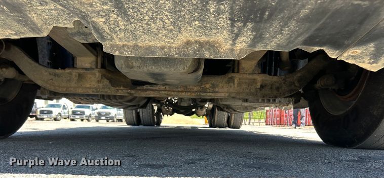 image for item EK4714 2012 Frieghtliner  Cascadia semi truck