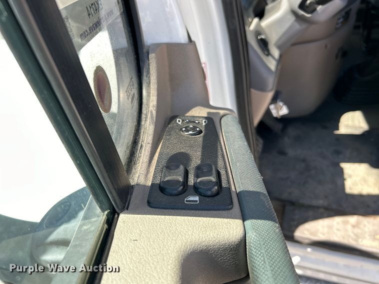 image for item EK4714 2012 Frieghtliner  Cascadia semi truck