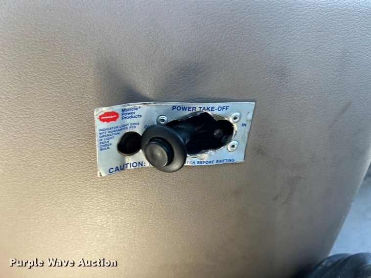 image for item EK4714 2012 Frieghtliner  Cascadia semi truck