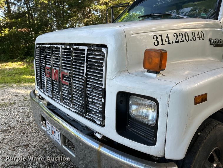 image for item EK4719 1992 GMC TopKick chipper truck