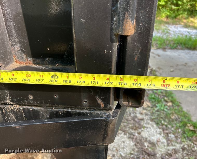 image for item EK4719 1992 GMC TopKick chipper truck