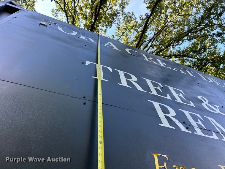 image for item EK4719 1992 GMC TopKick chipper truck