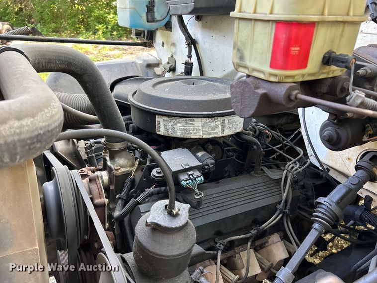 image for item EK4719 1992 GMC TopKick chipper truck