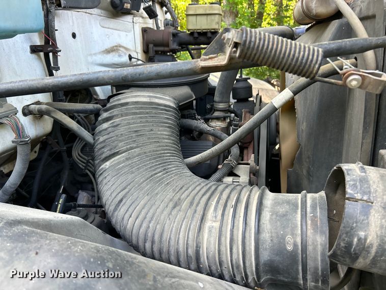 image for item EK4719 1992 GMC TopKick chipper truck